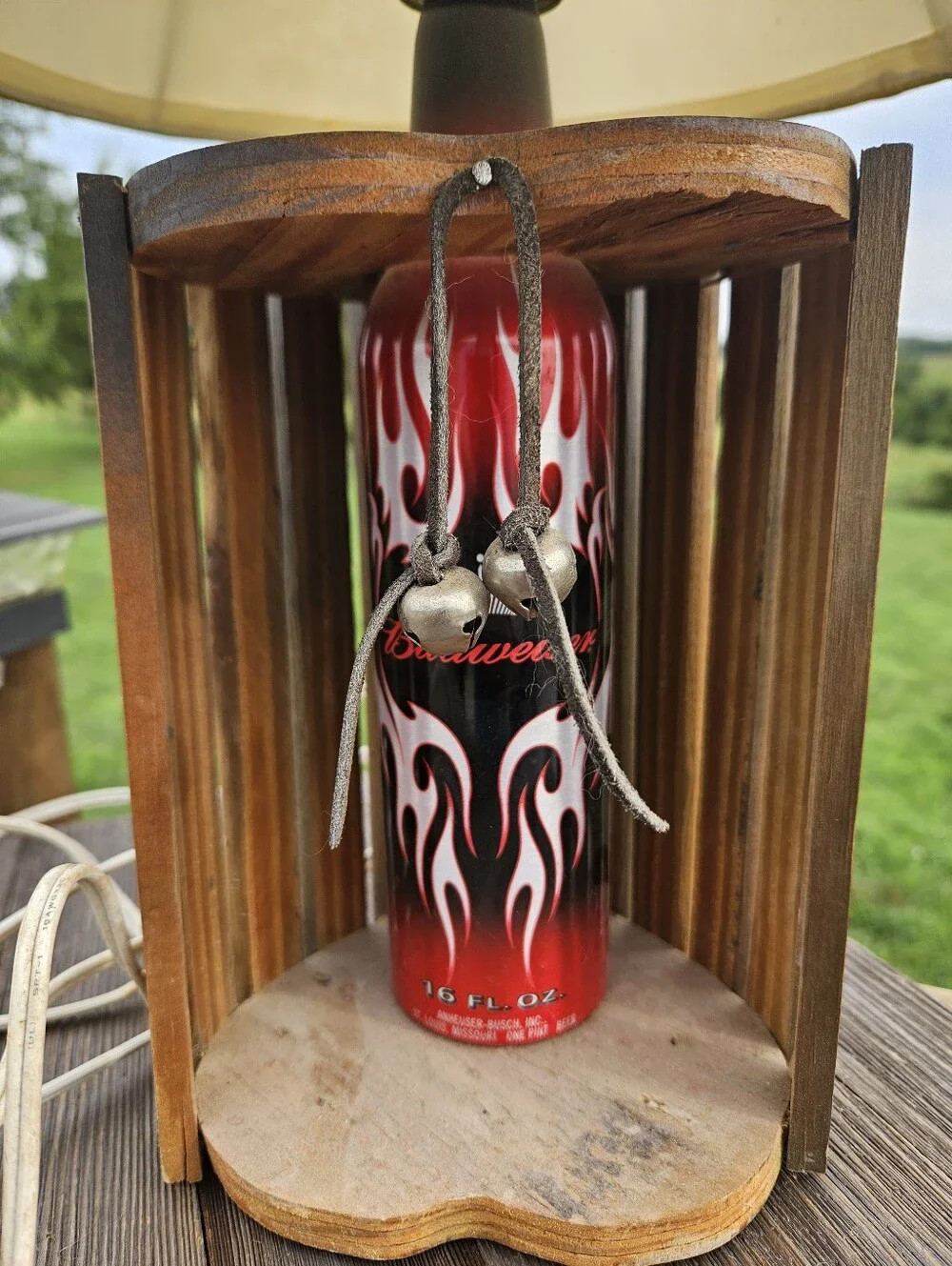 BUDWEISER BEER MAN CAVE BAR Flame Aluminum Bottle Wooden Crate Table Lamp Light